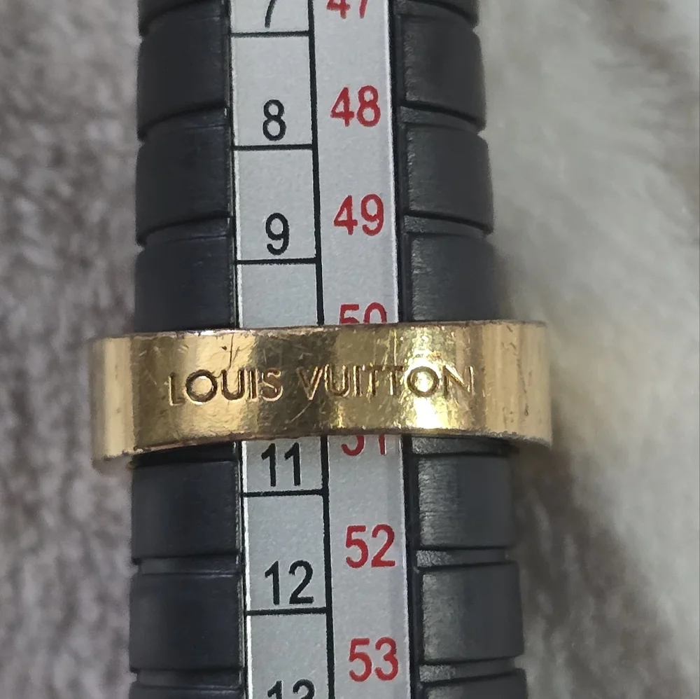 Louis Vuitton Ring - Picture 5 of 5